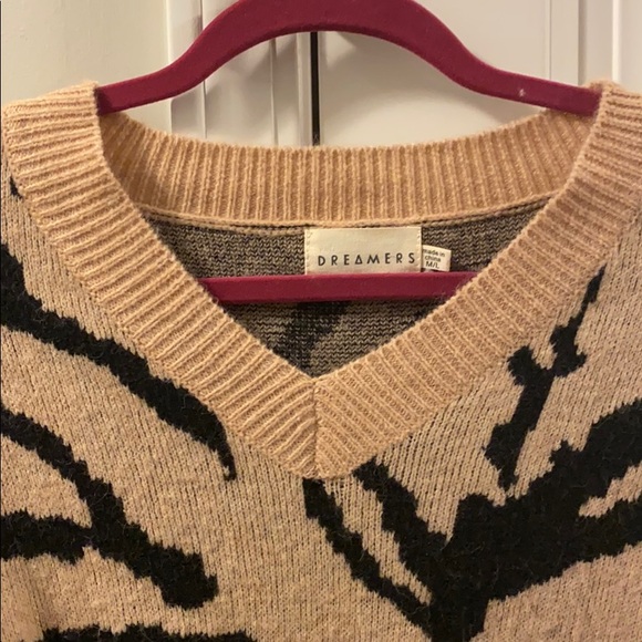 Soft and Comfy Animal Print Sweater - Picture 2 of 2